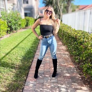 Black ruched crop top